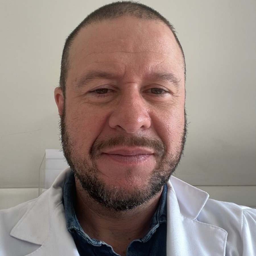 Dr. Angel Castro